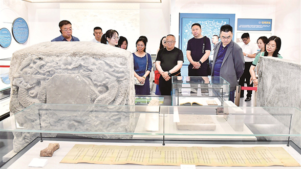 两个“历史决议”的制定背景、主要内容和重要意义