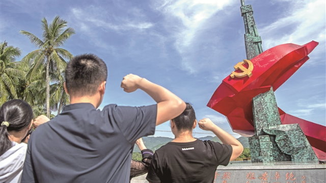 迈向新征程实现中国梦的行动指南