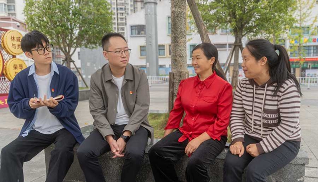史铁生：温厚的人格形象长留人间