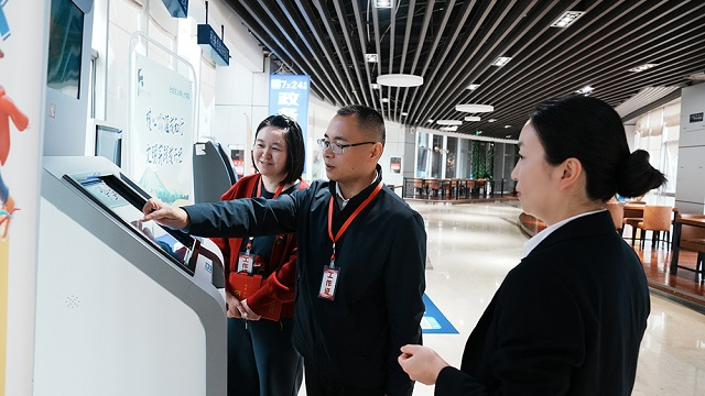 史铁生:温厚的人格形象长留人间