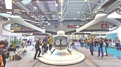 坚持用马克思主义中国化最新成果武装全党