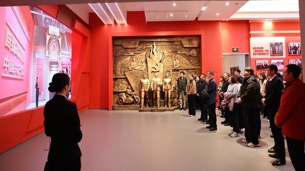 史铁生：温厚的人格形象长留人间