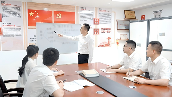 陈养山：被称为隐蔽战线的“福将”