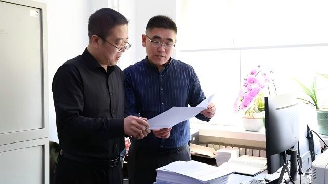 史铁生：温厚的人格形象长留人间