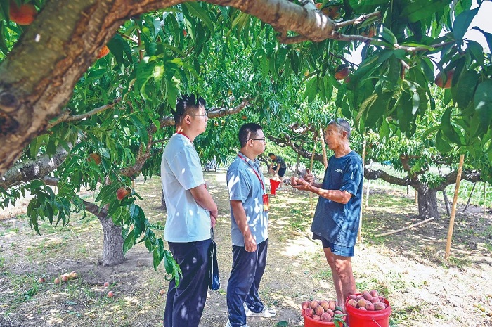 习近平：发挥好党内法规在维护党中央集中统一领导 保障党长期执政和国家长治久安方面的重大作用
