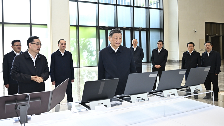 习近平在广东考察时强调 深入学习宣传贯彻党的二十届四中全会精神 以全面深化改革开放推动高质量发展