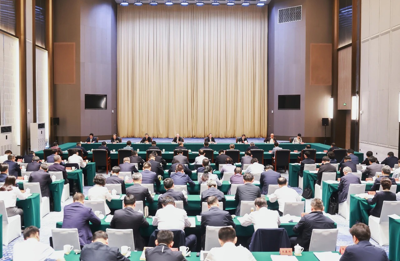 2025年京津冀党政主要领导座谈会在河北举行